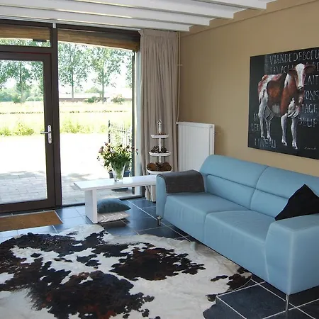 לינה וארוחת בוקר Langlaar נונאן