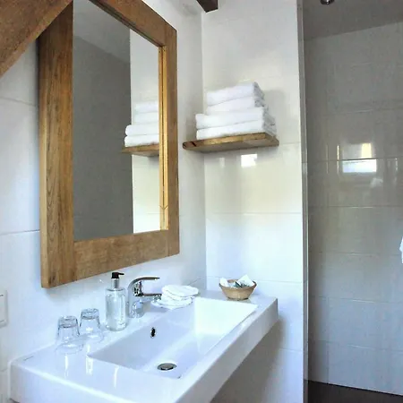 Langlaar לינה וארוחת בוקר 3*